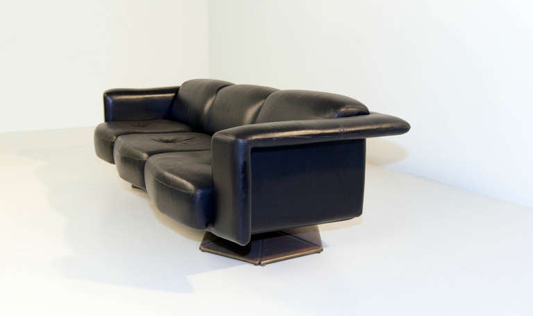 Very rare Finnish Prisma sofa by Voitto Haapalainen For Sale 1