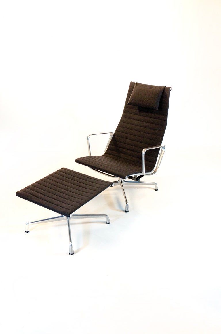 American Vitra EA124 & EA125 lounge chair by Charles Eames.