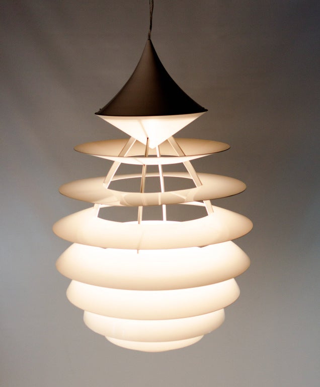 Exceptional large 'Gigant' Pendant Kurt Norregaard Louis Poulsen For Sale 1