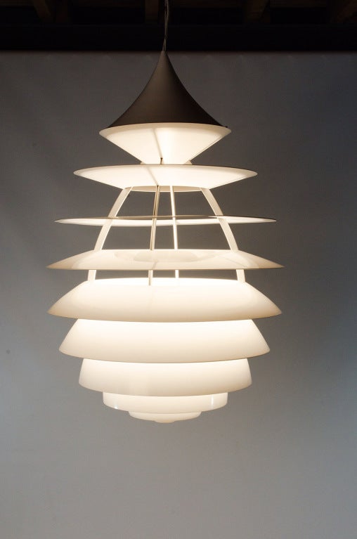 Exceptional large 'Gigant' Pendant Kurt Norregaard Louis Poulsen For Sale 2