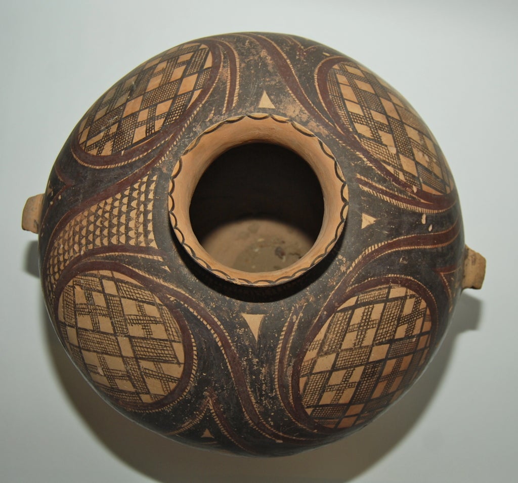 18th Century and Earlier Neolithic Storage Jar Gansu Yangshao Culture, Machang Phase For Sale