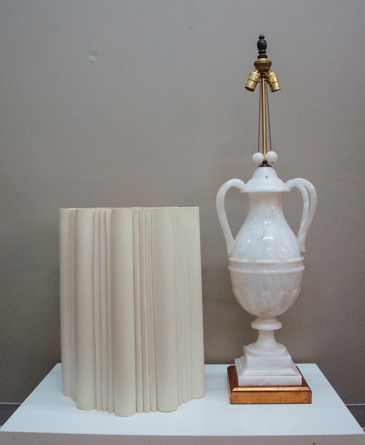 Monumental Hand-Carved Hollywood Regency Italian Alabaster Lamp, circa 1950 For Sale 1