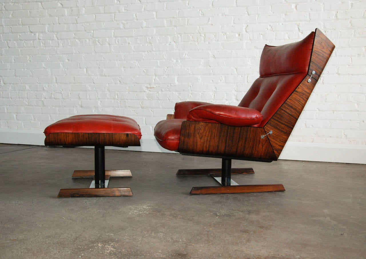 Brazilian JD Móveis e Decorações Ltda Leather, Rosewood, Steel Lounge Chair, Brazil
