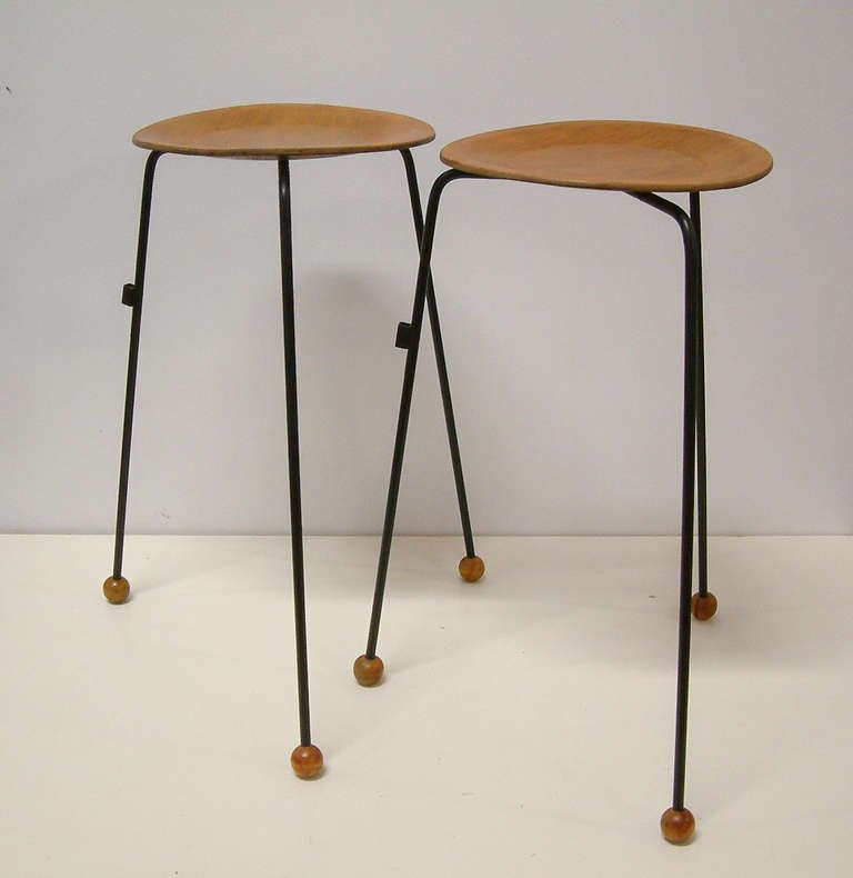 Pair of Tony Paul Tempo Group #800 Birch and Enameled Steel Stacking Tables For Sale 3