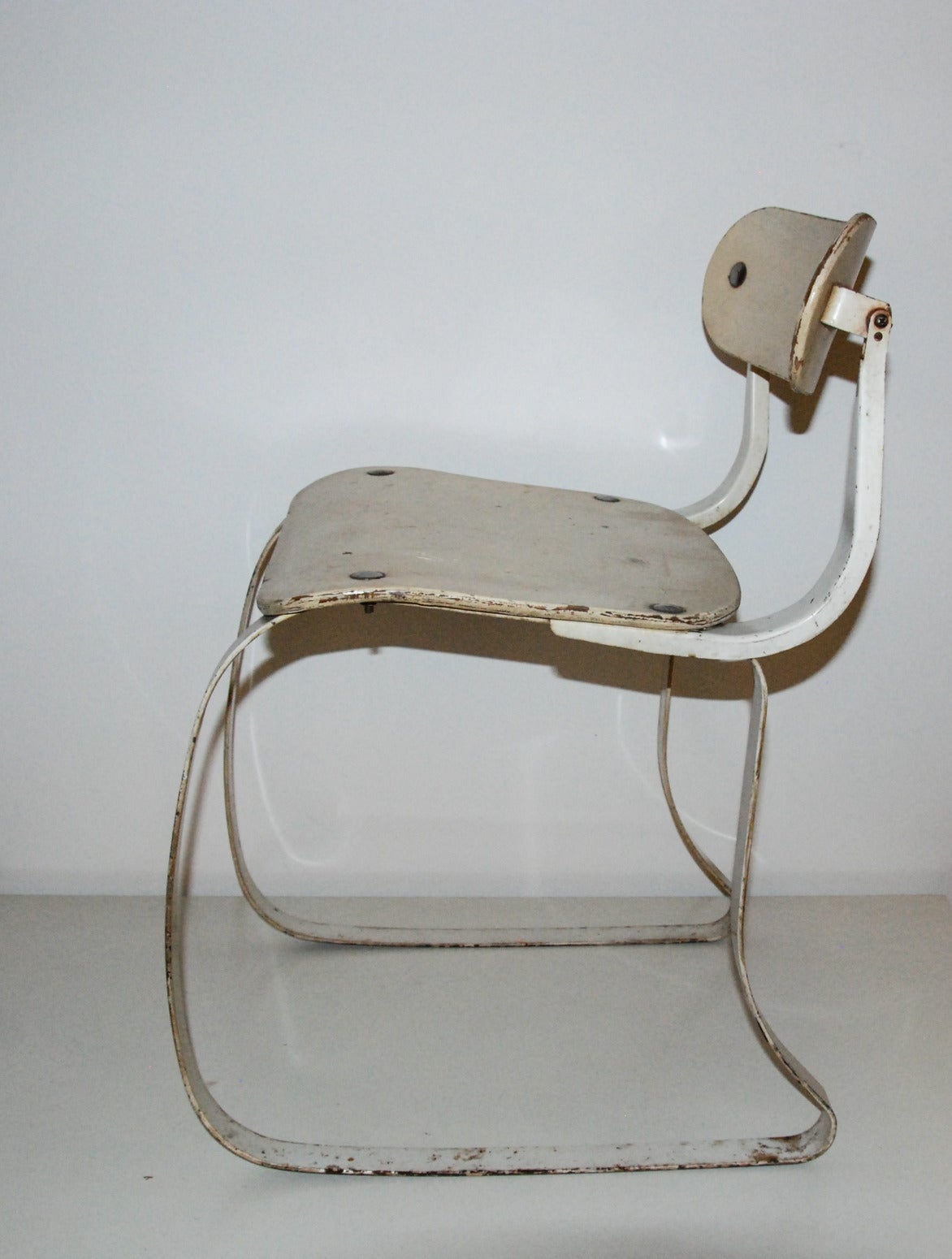 Enameled Herman Sperlich Health Chair for Ironrite Corporation, 1938, United States For Sale