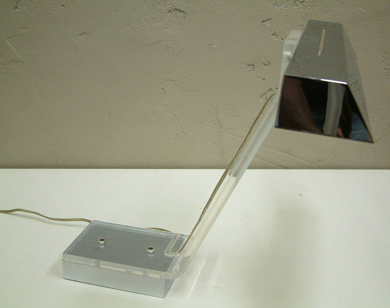 Polished Stainless Steel and Lucite Desk Lamp, circa 1970 For Sale 2