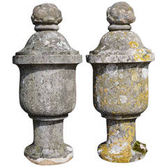 Pair of stone finials - Late 18th Century Pair of stone finials - Late 18th Century
