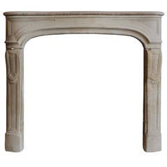 Antique French Louis the 14th period limestone fireplace - 18th Century.