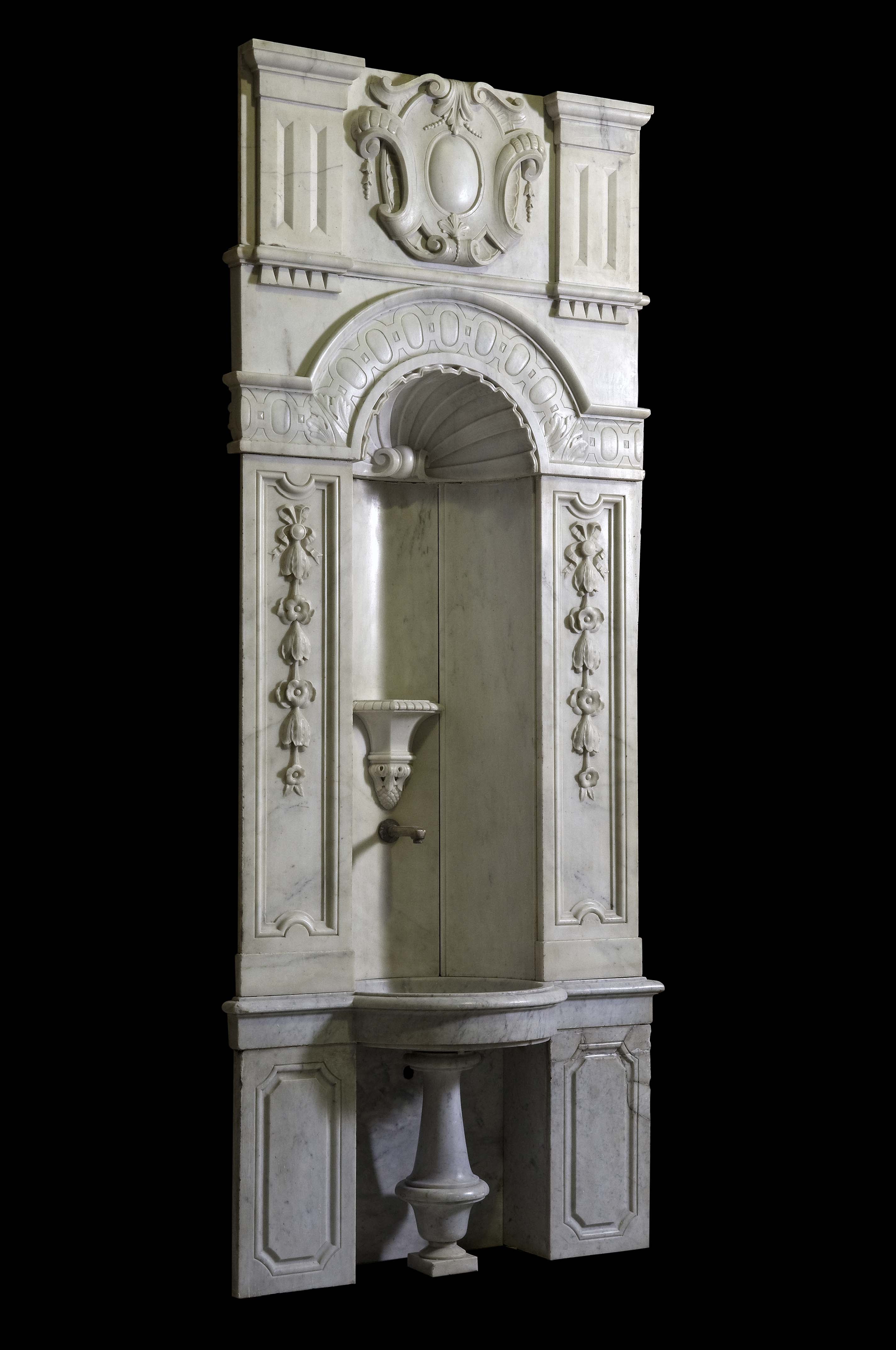 An important white Carrara marble fountain dated middle of 19th C. Origin : Roma