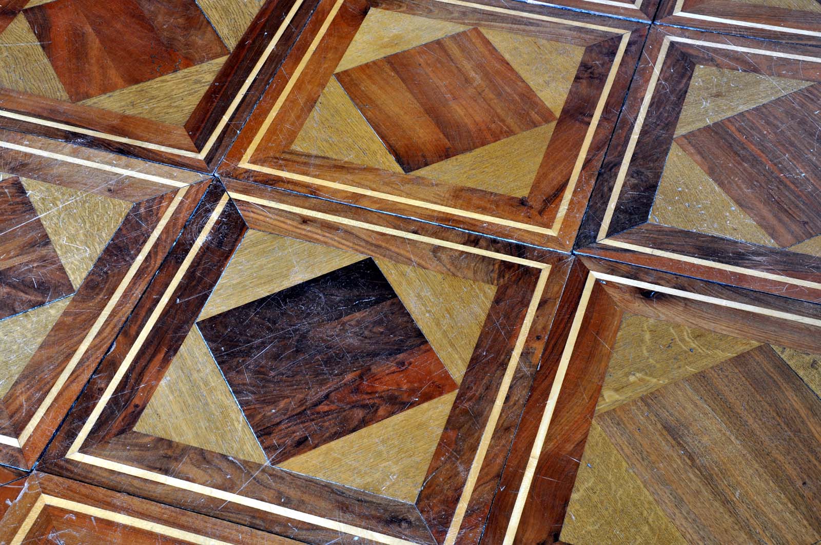Wood geometrical panels dated 19th century