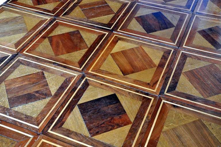 Wood geometrical panels dated 19th century In Good Condition In Richebourg, Yvelines