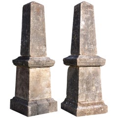 Pair of stone obelisks - Ca 1850