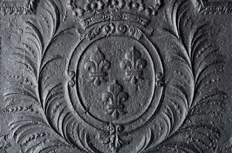 French Louis the 16th cast iron fireback. Late 18th century. # F1458