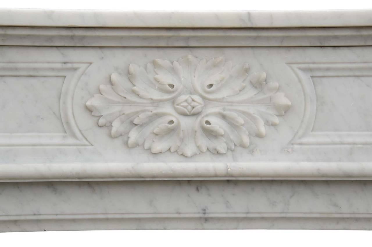 French Louis XVI Style White Marble Fireplace, 19th Century For Sale 2