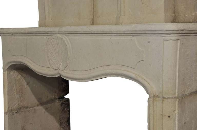 French Louis XIV Period Limestone Fireplace, Early 18th Century For Sale 1