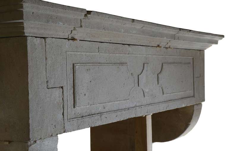 French Louis XIII Period Limestone Fireplace, 17th Century 1