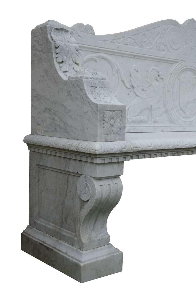Italian Renaissance Style White Marble Garden Bench, 19th Century In Good Condition In Richebourg, Yvelines
