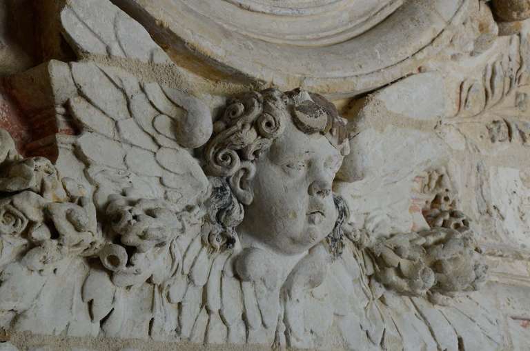 French Louis XIV Period Limestone Fireplace, 17th Century For Sale 4