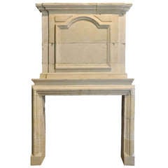Antique French Louis the 14th period limestone fireplace - 17th century