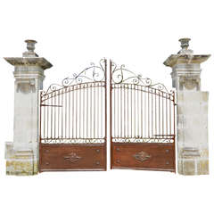 French Louis XVI Period Stone-Carved Pillars and Wrought Iron Gate