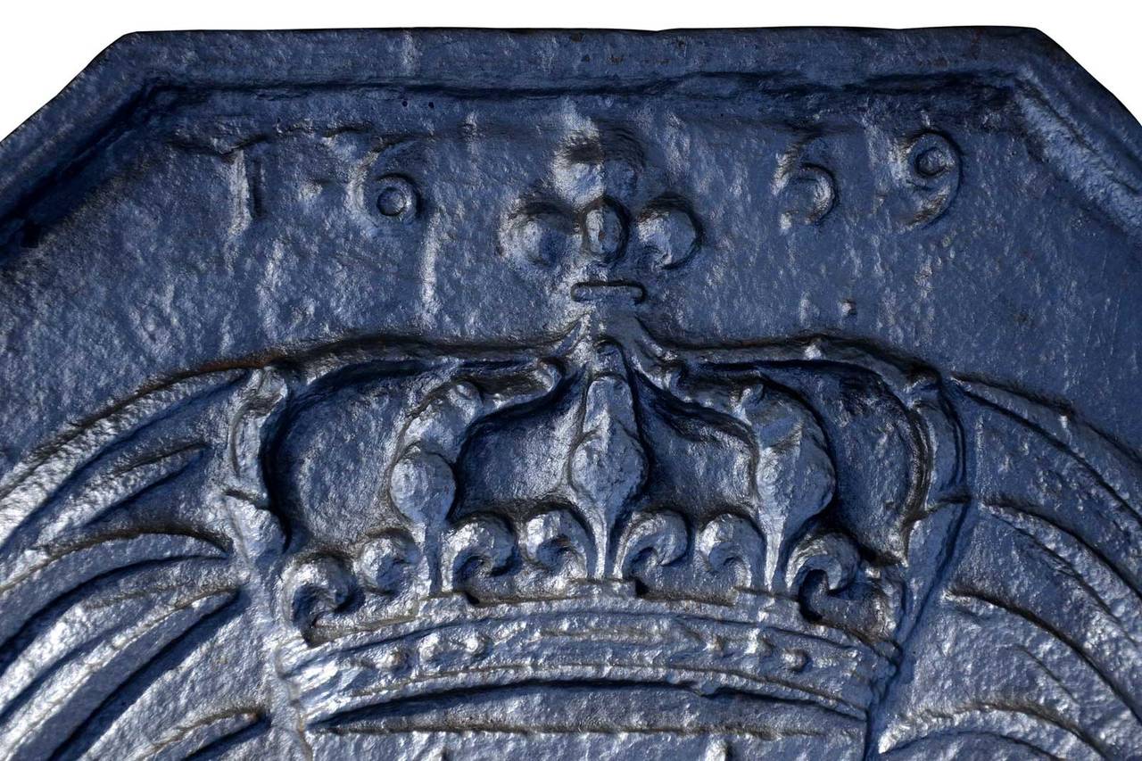 Louis XIII Cast Iron Fireback with the Royal Arms of France, 17th Century