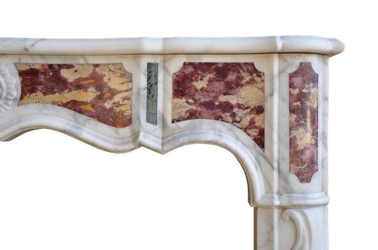 French Régence Period Marble Fireplace, Early 18th Century For Sale 2