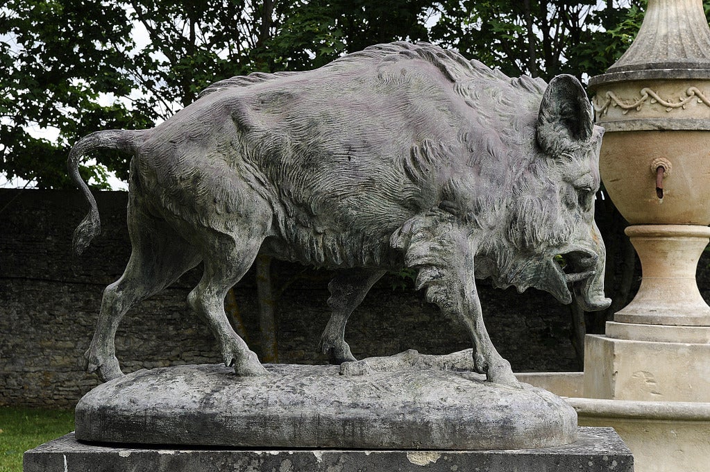 Bronze statue of a boar 2