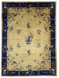 Late 19th Century Chinese Peking Rug with Chinoiserie Style