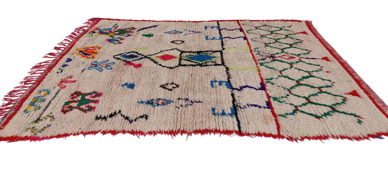 Berber Moroccan Rug with Abstract Tribal Design In Excellent Condition In Dallas, TX