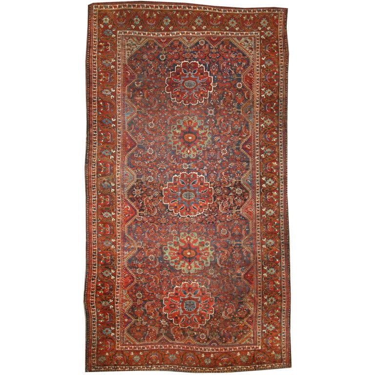 Antique Persian Shiraz Gallery Rug With Modern Design For At Antique Persian Shiraz Gallery Rug With Modern Design For