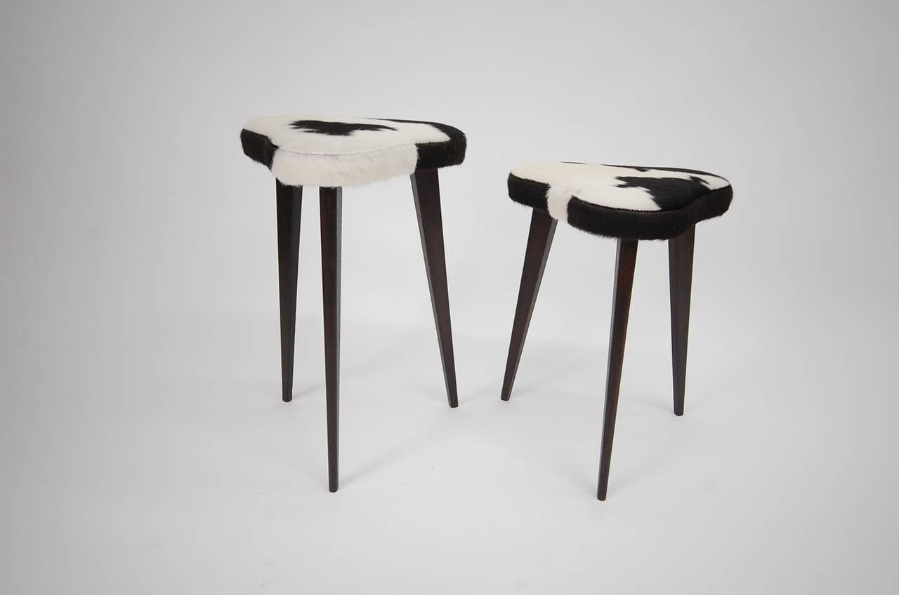 Pair of Small Nesting Stools from France In Good Condition For Sale In Providence, RI