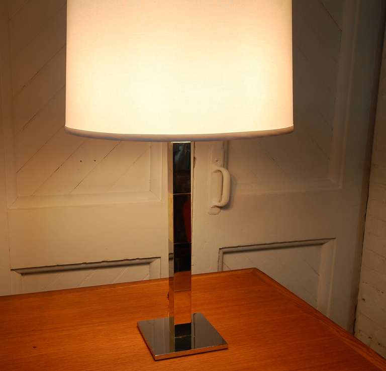 Mid-Century Modern Chrome and Brass Table Lamp by Hansen For Sale