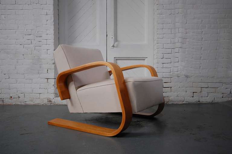 Mid-20th Century Early Alvar Aalto Tank Lounge Chair