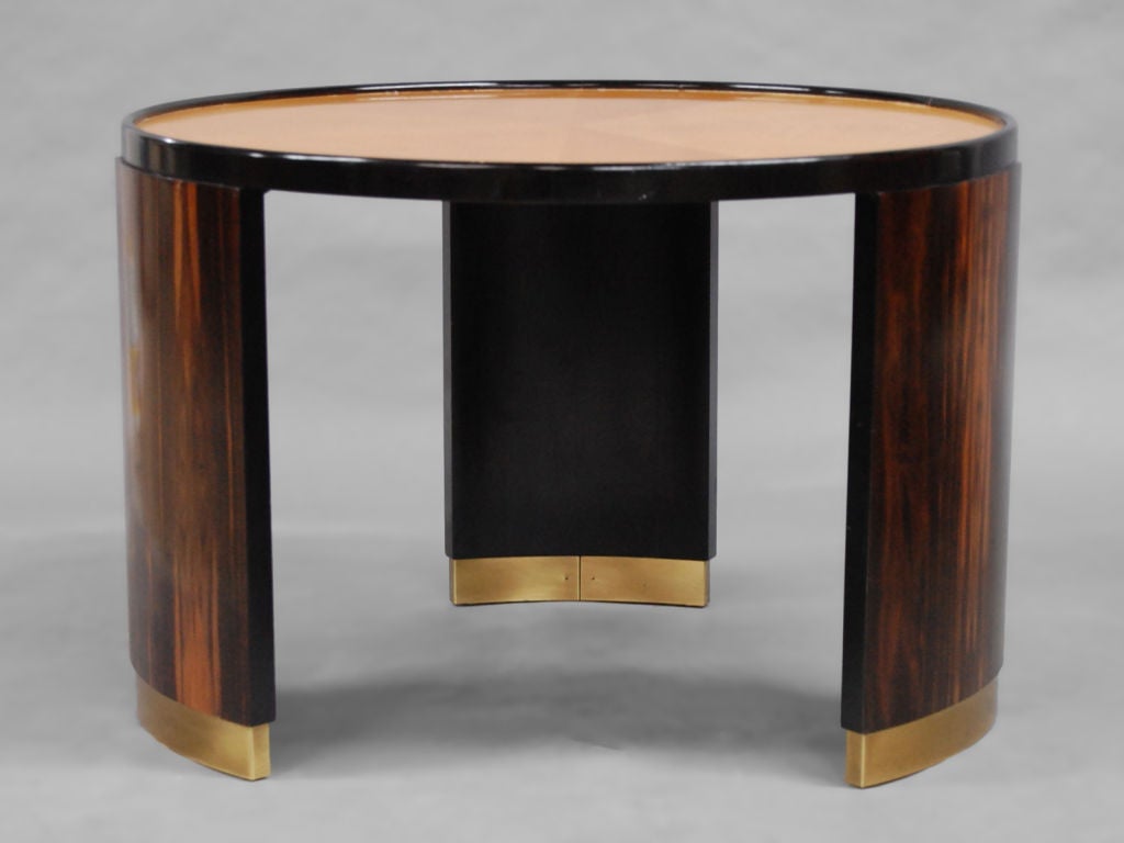 Round Art Deco Table - Mastercraft In Excellent Condition For Sale In Providence, RI