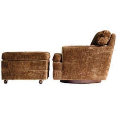 Milo Baughman Swivel Lounge Chair and Ottoman