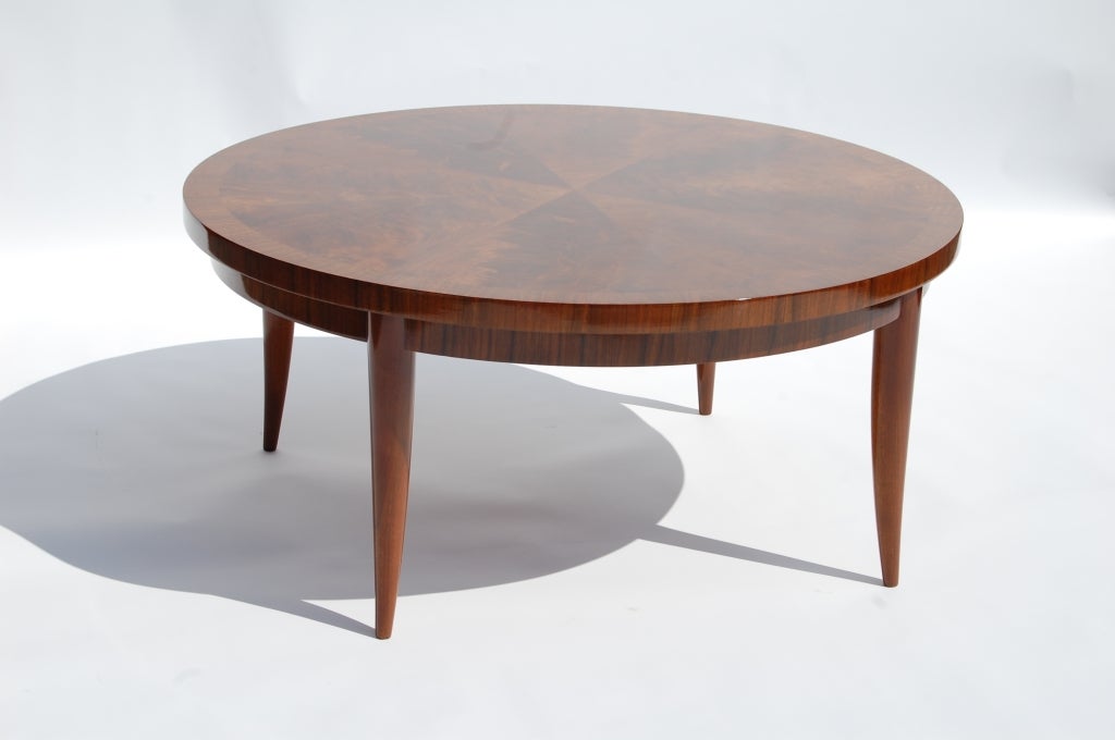 American Round Cocktail Table