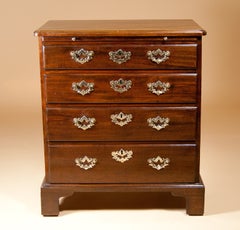 Early 18th century Mahogany Small Chest of Drawers