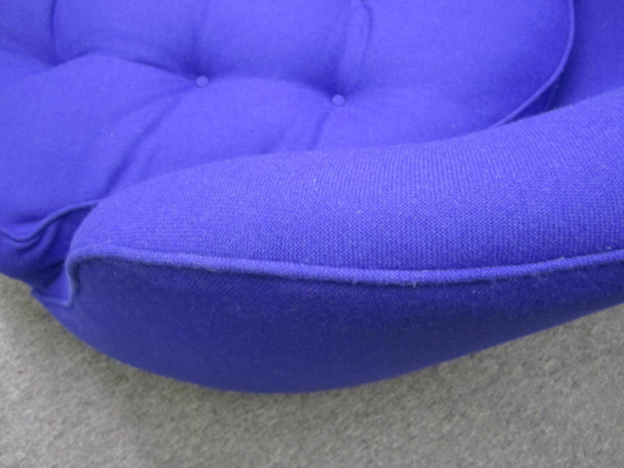 Other Fabulous Oversized Round Circular Milo Baughman Swivel Lounge Chair