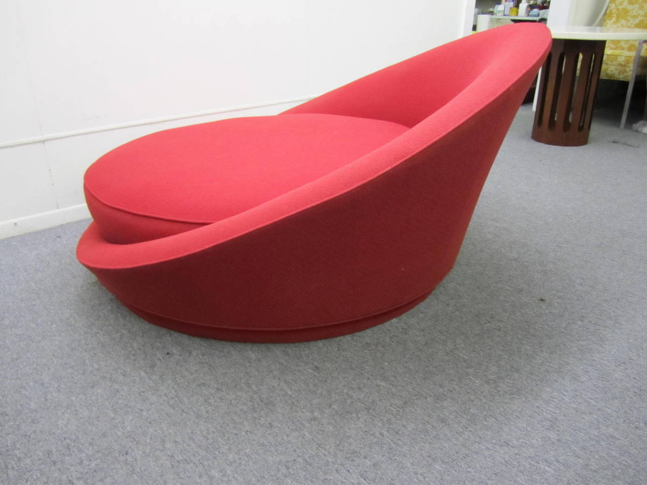 Other Fabulous Circular Round Lounge Chair by Milo Baughman, Mid-Century Modern