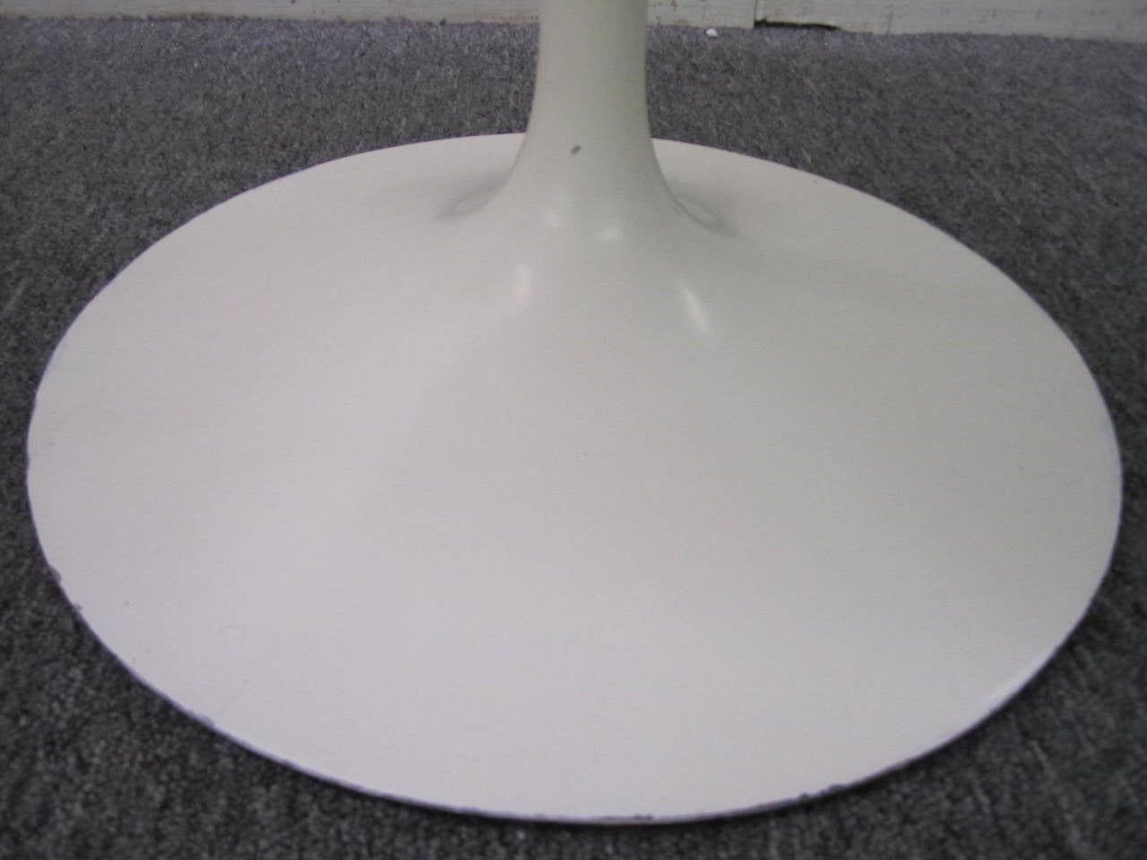 white tulip chair