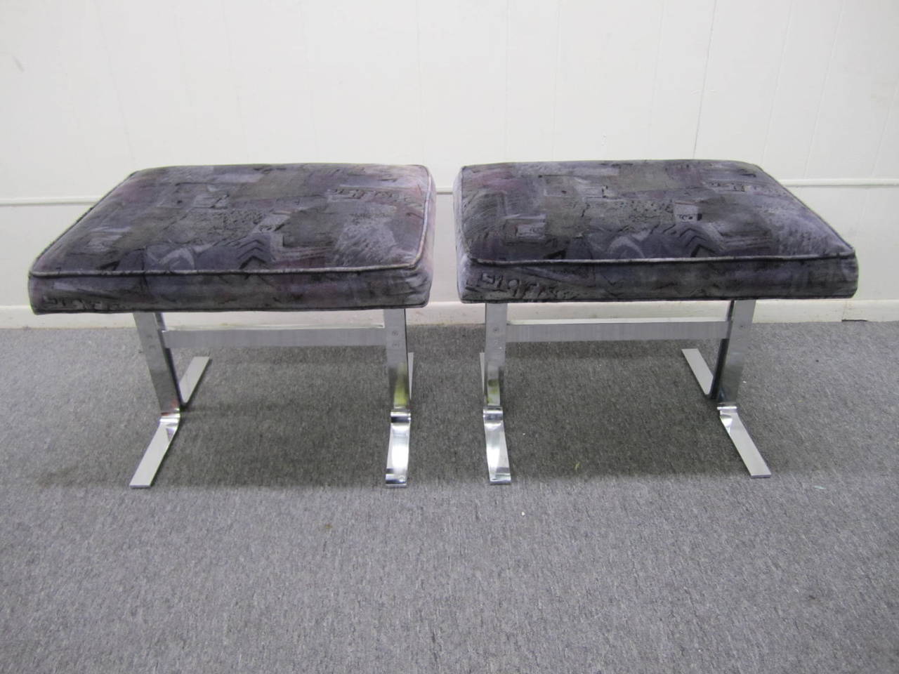 Rare Pair of Milo Baughman Barrel-Back Chrome Lounge Chairs, Mid-Century Modern 4