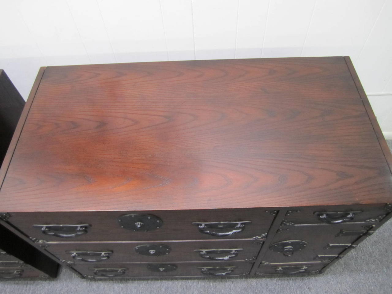 American Exciting Pair of Baker Modern Asian Tansu Chest Chinoiserie Mid-Century Modern