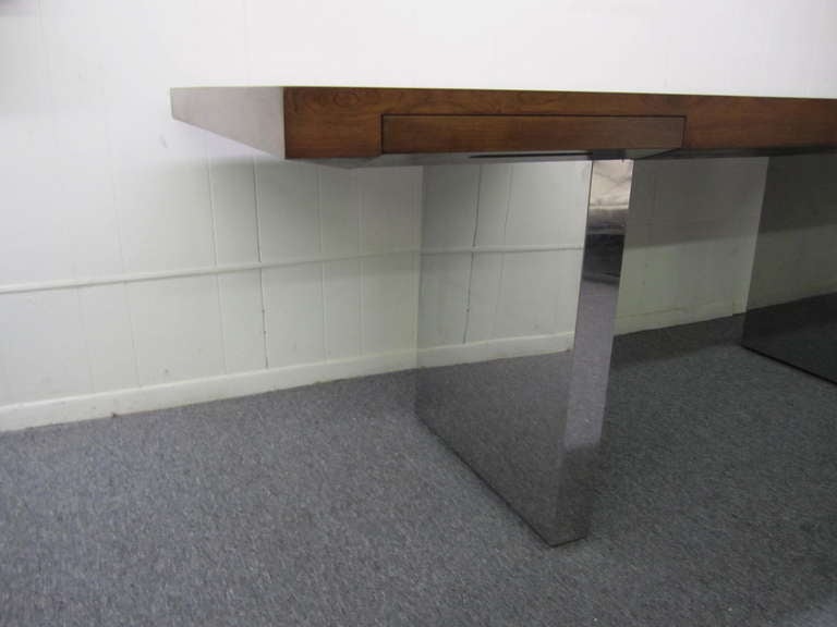 Late 20th Century Excellent Executive Desk by Roger Sprunger for Dunbar Mid-century Modern