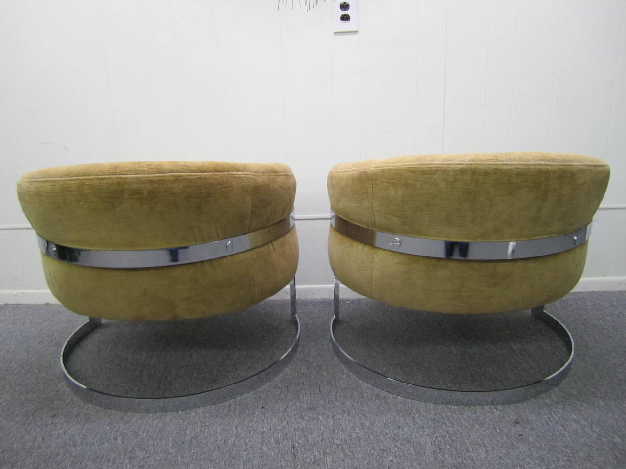 American Pair of Barrel Back Chrome Lounge Chairs, Mid-Century Modern For Sale