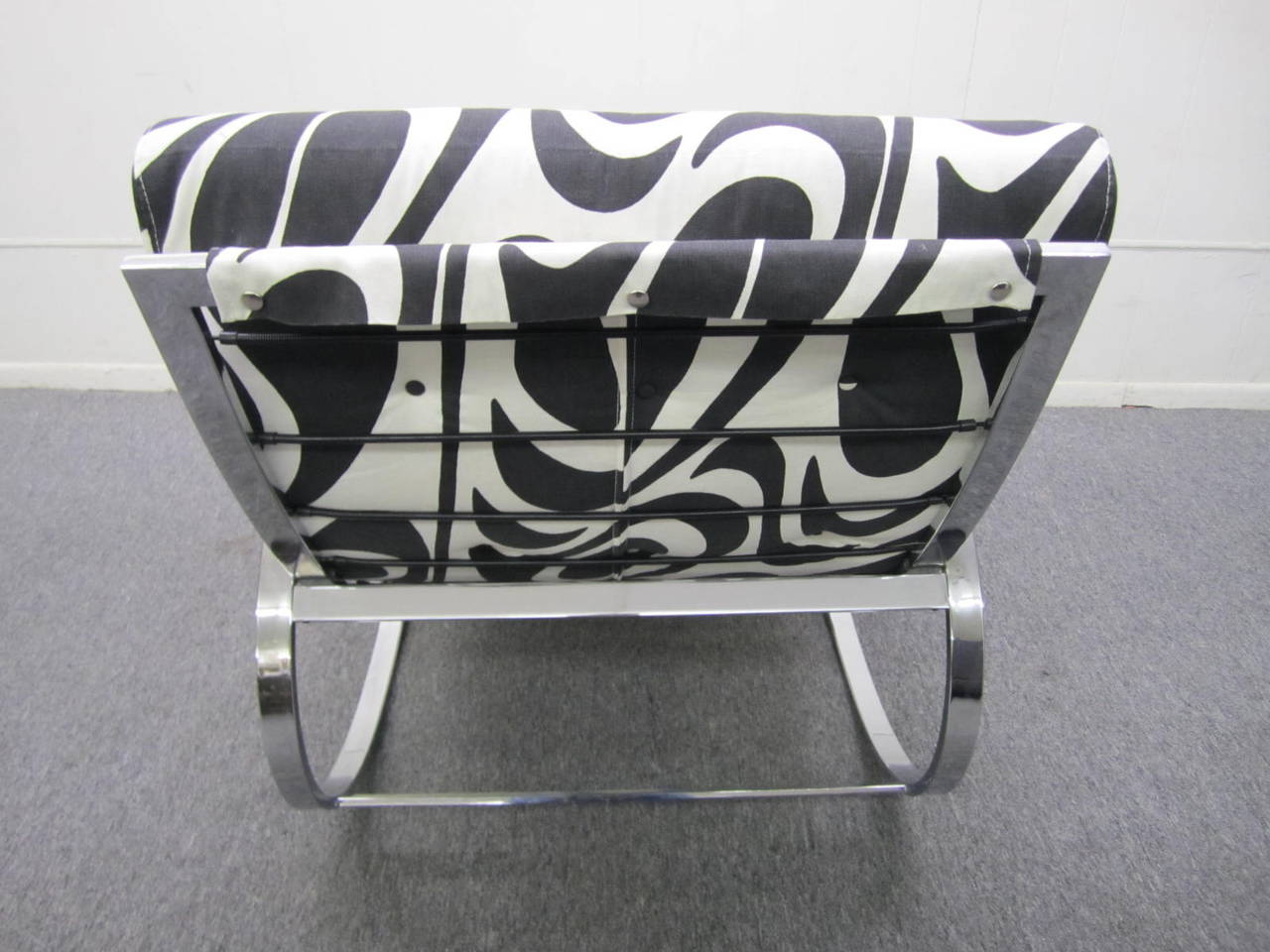 Mid-Century Modern Exciting Milo Baughman Style Chrome Oval Rocker Panton Fabric, Mid-Century For Sale