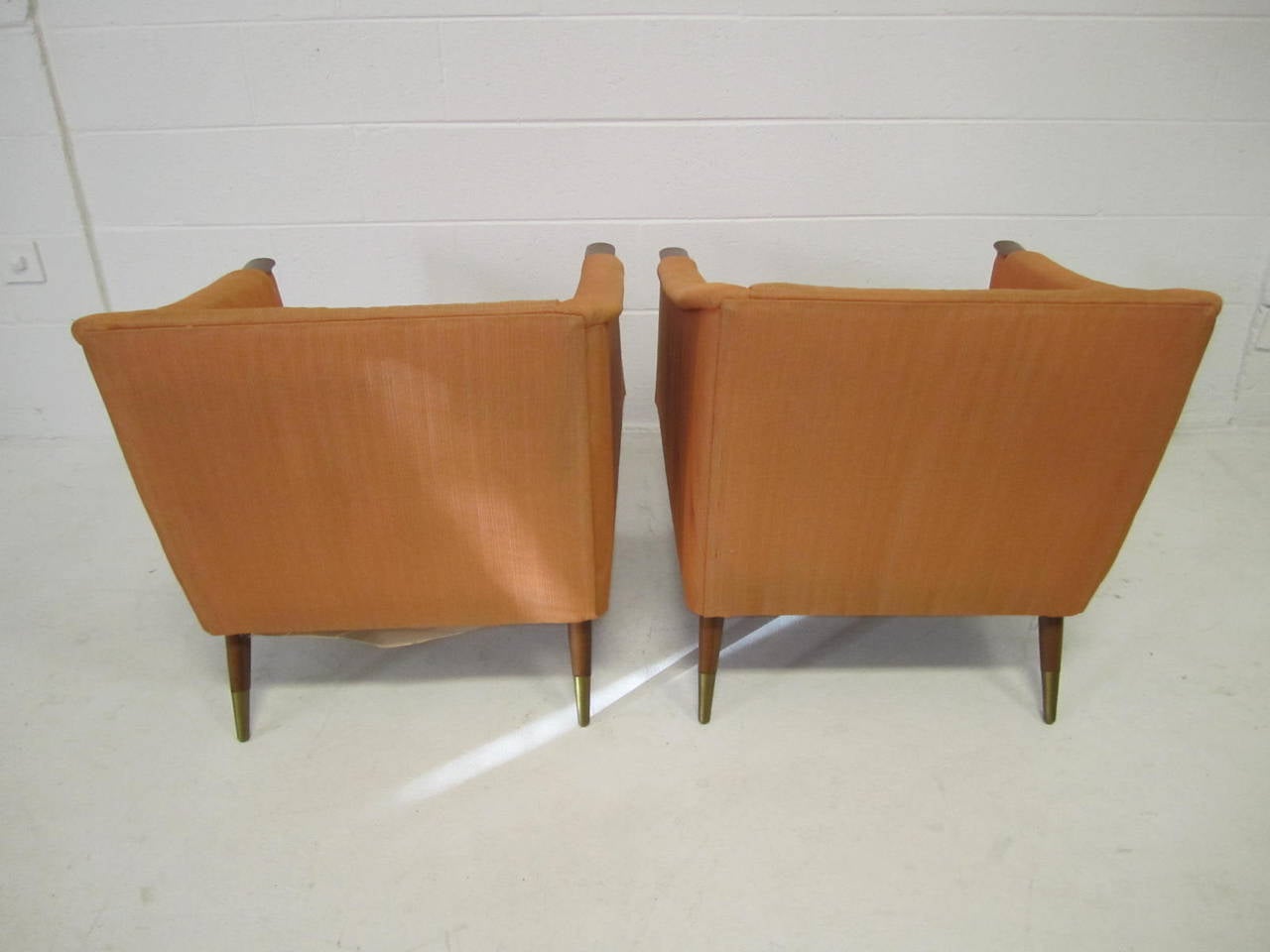 Unusual Pair of Signed Karpen Boxy Lounge Chairs, Mid-Century Modern For Sale 2