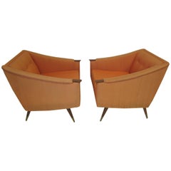 Inusual Pareja de Sillas Boxy Lounge Karpen Firmadas, Modernas de Mitad de Siglo