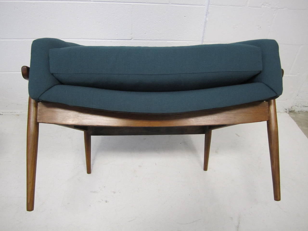 Amazing Pair of Milo Baughman Wide Barrel Back Lounge Chairs Mid-Century Modern 1