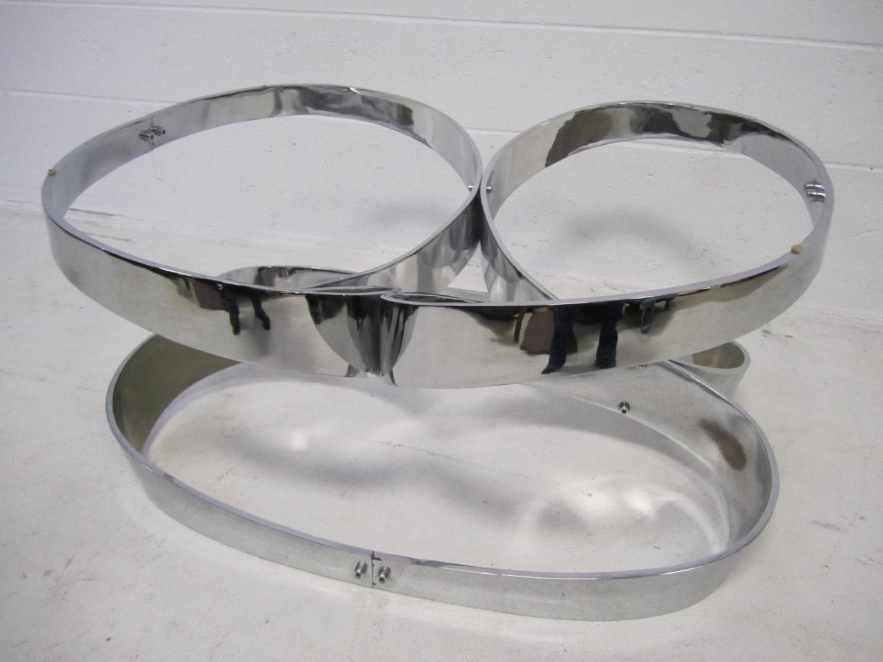 American Large-Scale Chrome Ribbon Coffee Table, Mid-Century Modern