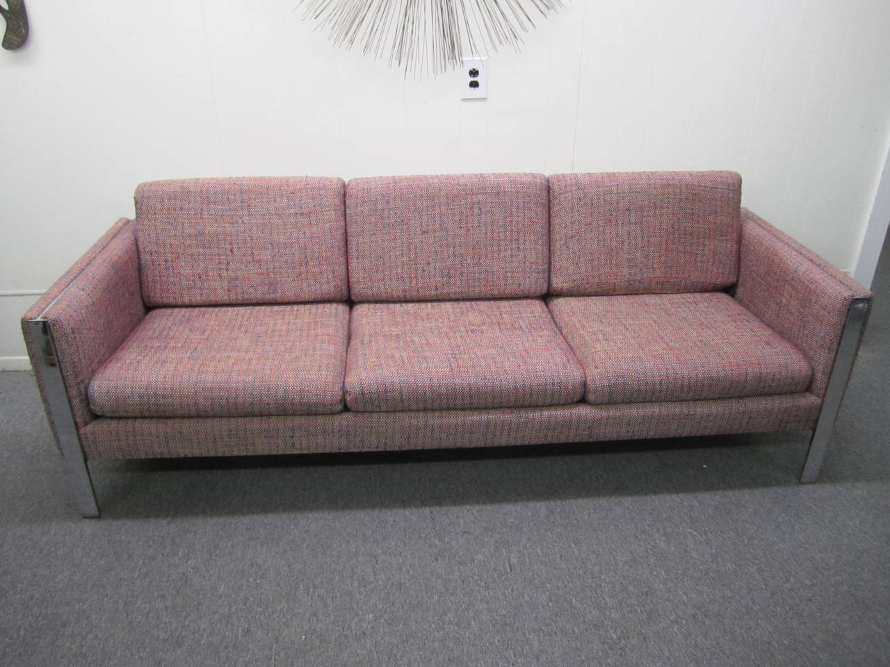 Excellent Milo Baughman Style Chrome Leg Sofa, Mid-Century Modern For Sale 4